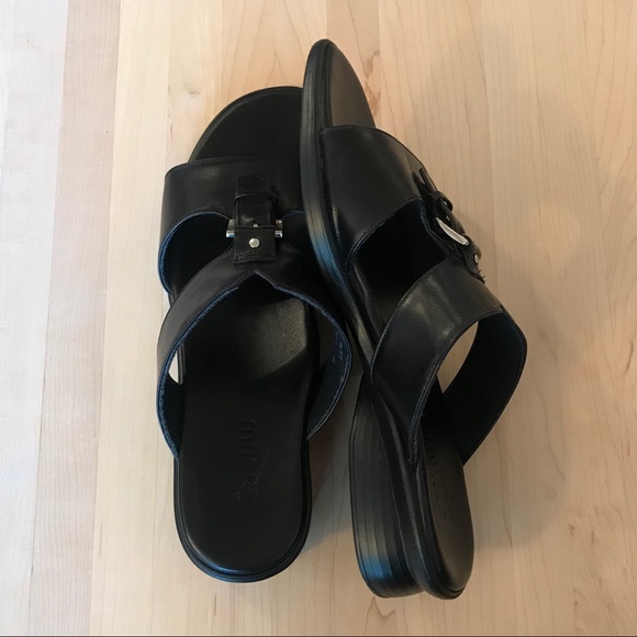 Munro Shoes - Women’s Munro Tara Leather Sandal